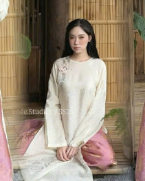 Áo dài truyền thống