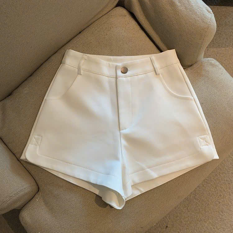 Quần short nữ cạp cao style cá tính